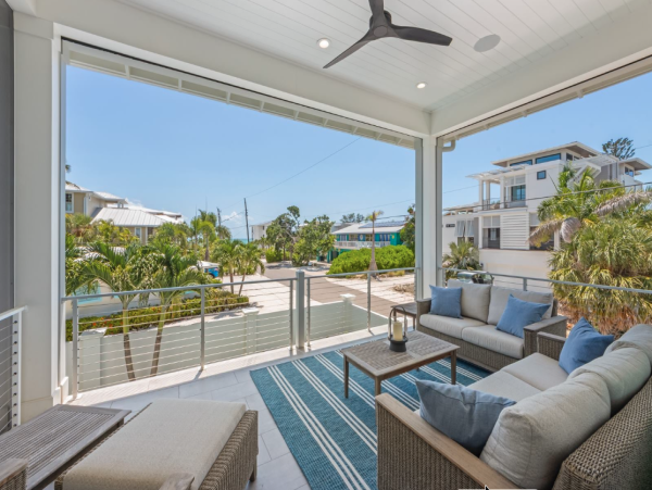 Luxury Beach Retreat on Anna Maria Island - Unforgettable Getaway